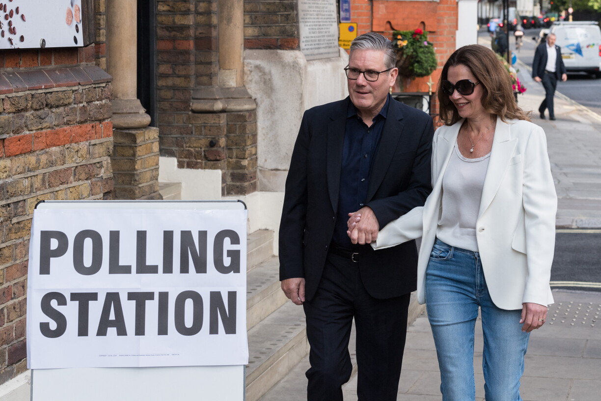 De Keir Starmer a seng Fra Victoria hunn de leschten Donneschdeg hir Stëmme bei de Lokalwalen ofginn.
