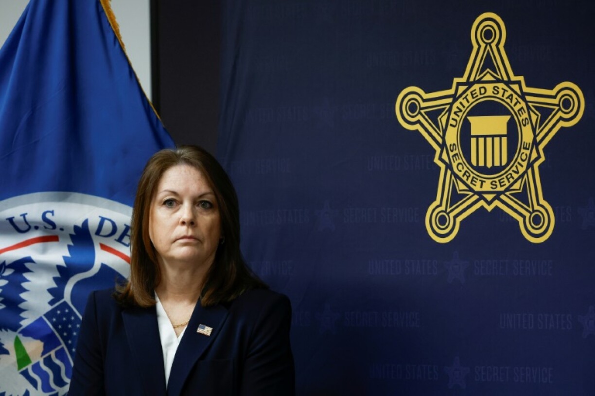 La directrice du Secret Service américain Kimberly Cheatle, lors d'une conférence de presse à Chicago (Illinois), aux Etats-Unis, le 4 juin 2024 à Chicago