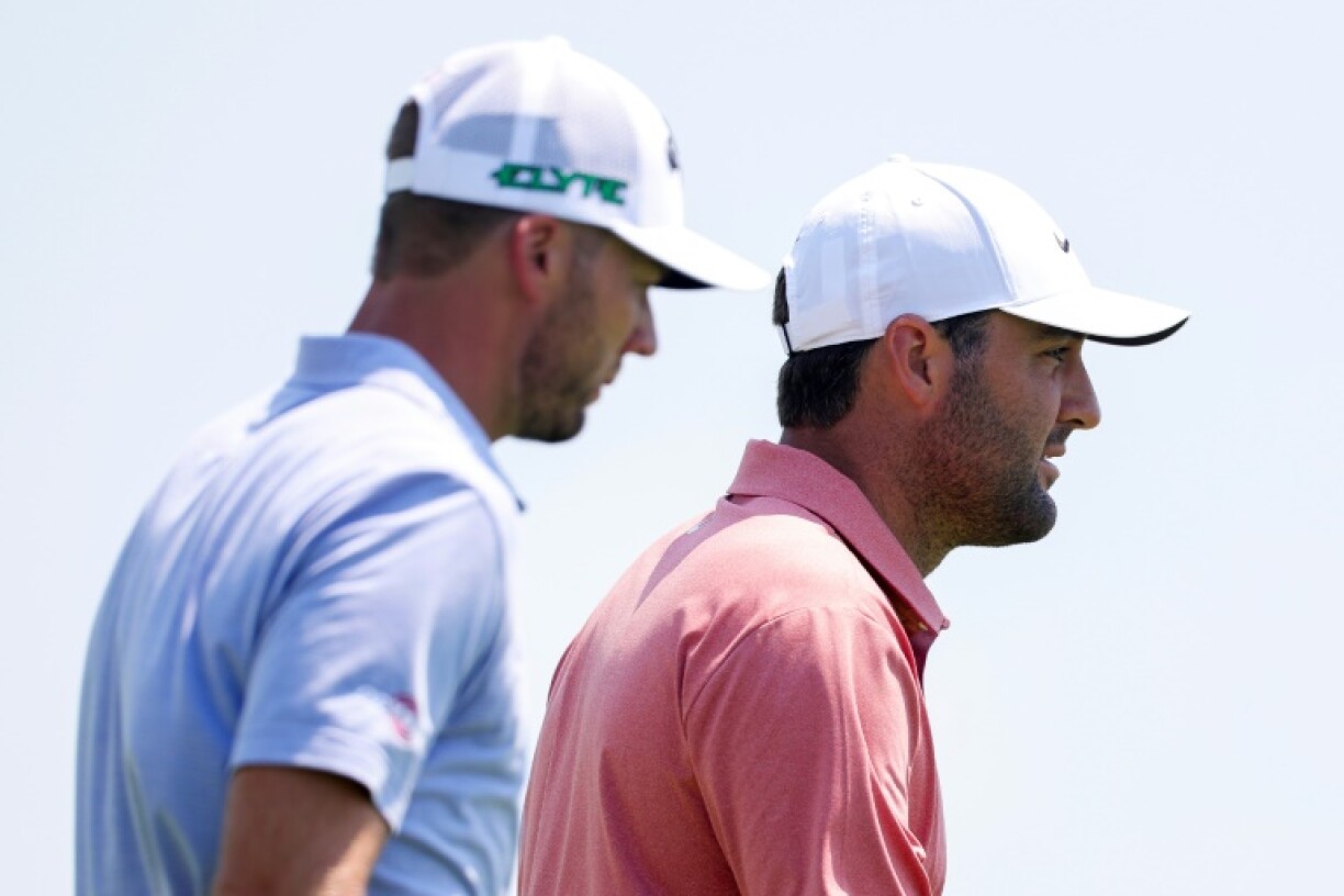 US pals Sam Burns, left, and top-ranked Scottie Scheffler are roommates at the US Open, where three-time major winner Scheffler has struggled and Burns is in the fight for his first major title