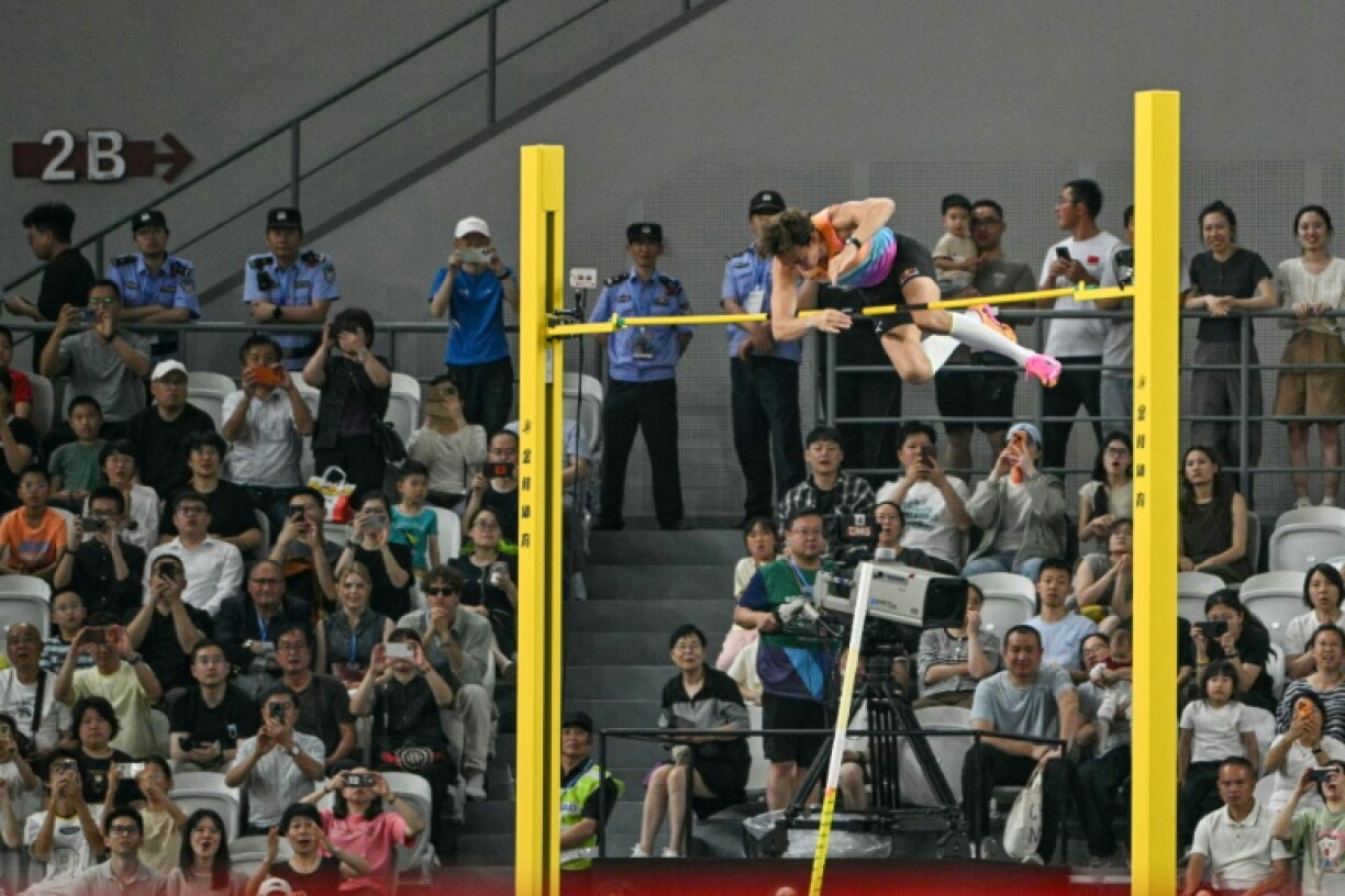 Le Suédois Armand Duplantis lors de la réunion Ligue de diamant de Shanghai, le 16 mai 2026