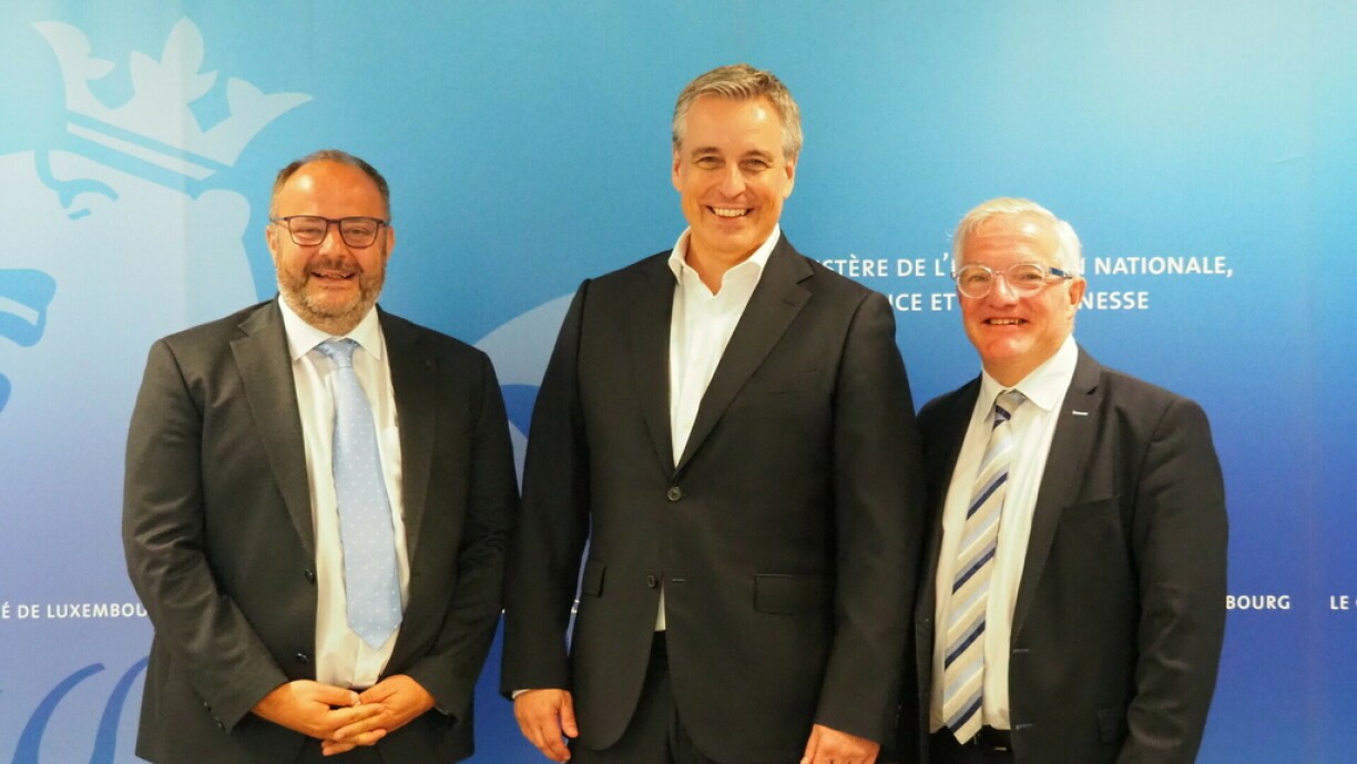 Carlo Feiereisen, first alderman of Schifflange municipality; Claude Meisch, Minister of Education; Paul Weimerskirch, mayor of Schifflange municipality.