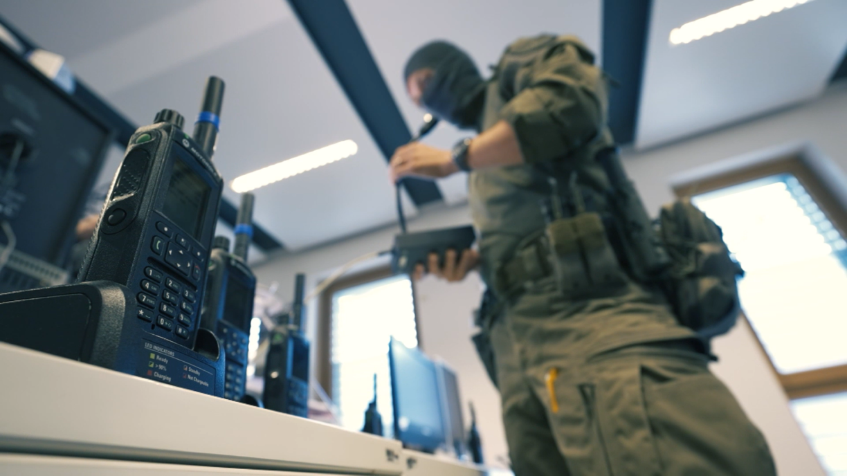 Foto vun engem Trainingsasaz vun der Spezialunitéit.