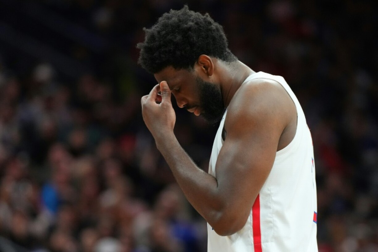 Le joueur de Philadelphie Joel Embiid lors du match de NBA contre Minnesota Timberwolves le 19 novembre 2022 à Philadelphie