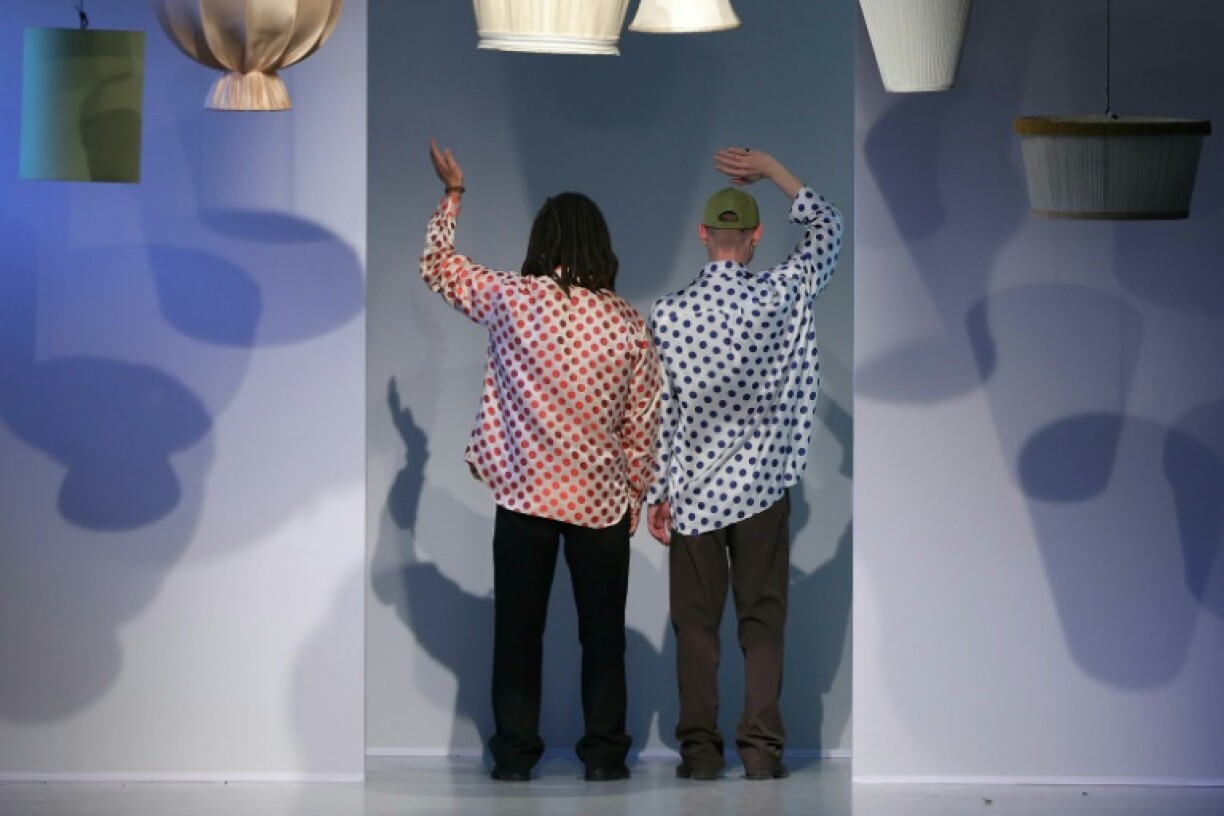 Zomer's creative duo Danial Aitouganov and Imruh Asha greet the audience at the end of their show