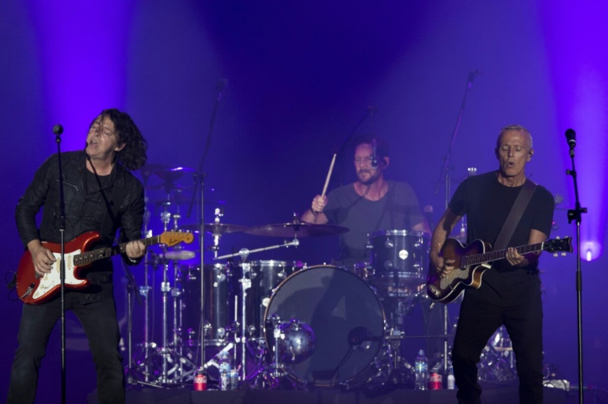 Roland Arzabal (g) et Curt Smith (d) du groupe Tears for Fears en concert à Rio de Janeiro en septembre 2017, au Brésil