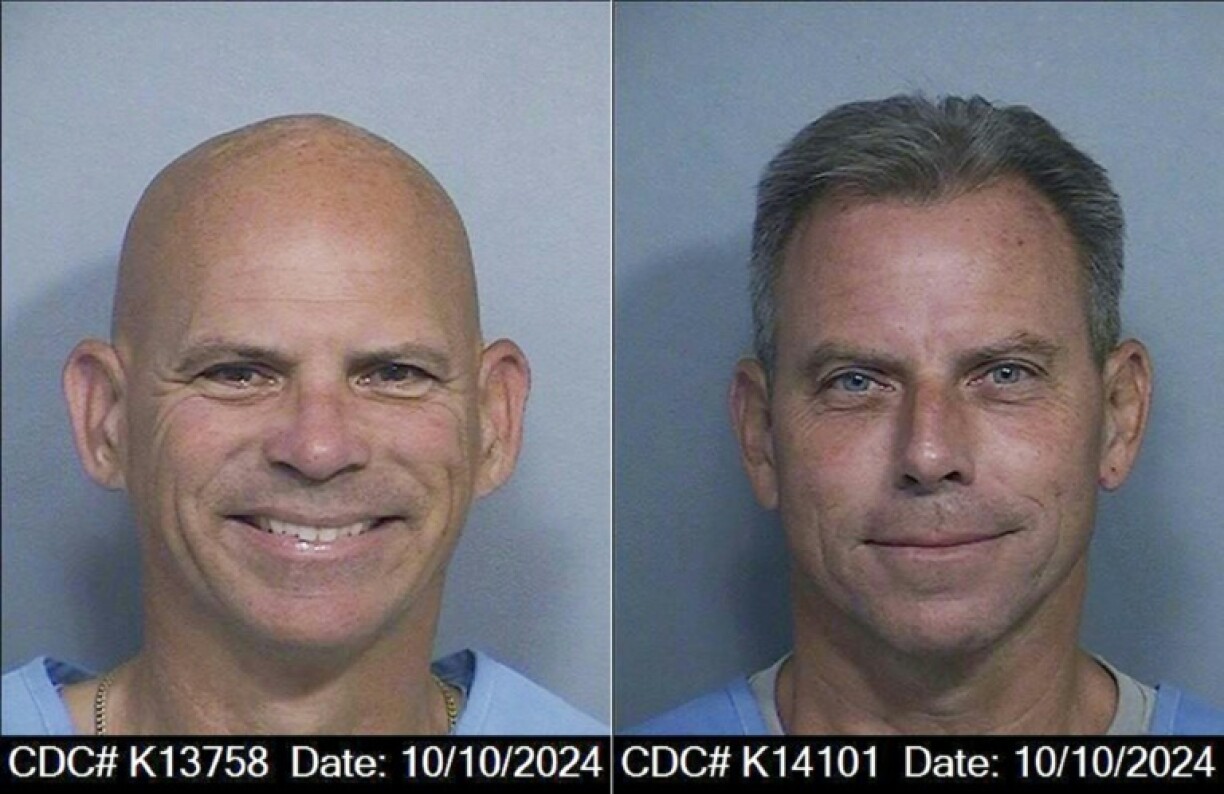 Cette combinaison d'images, créée le 14 avril 2025 avec l'autorisation du département des Corrections et réhabilitations de Californie (CDCR), montre les photos d'identité judiciaire de Lyle Menendez (g) et d'Erik Menendez datant du 10 octobre 2024