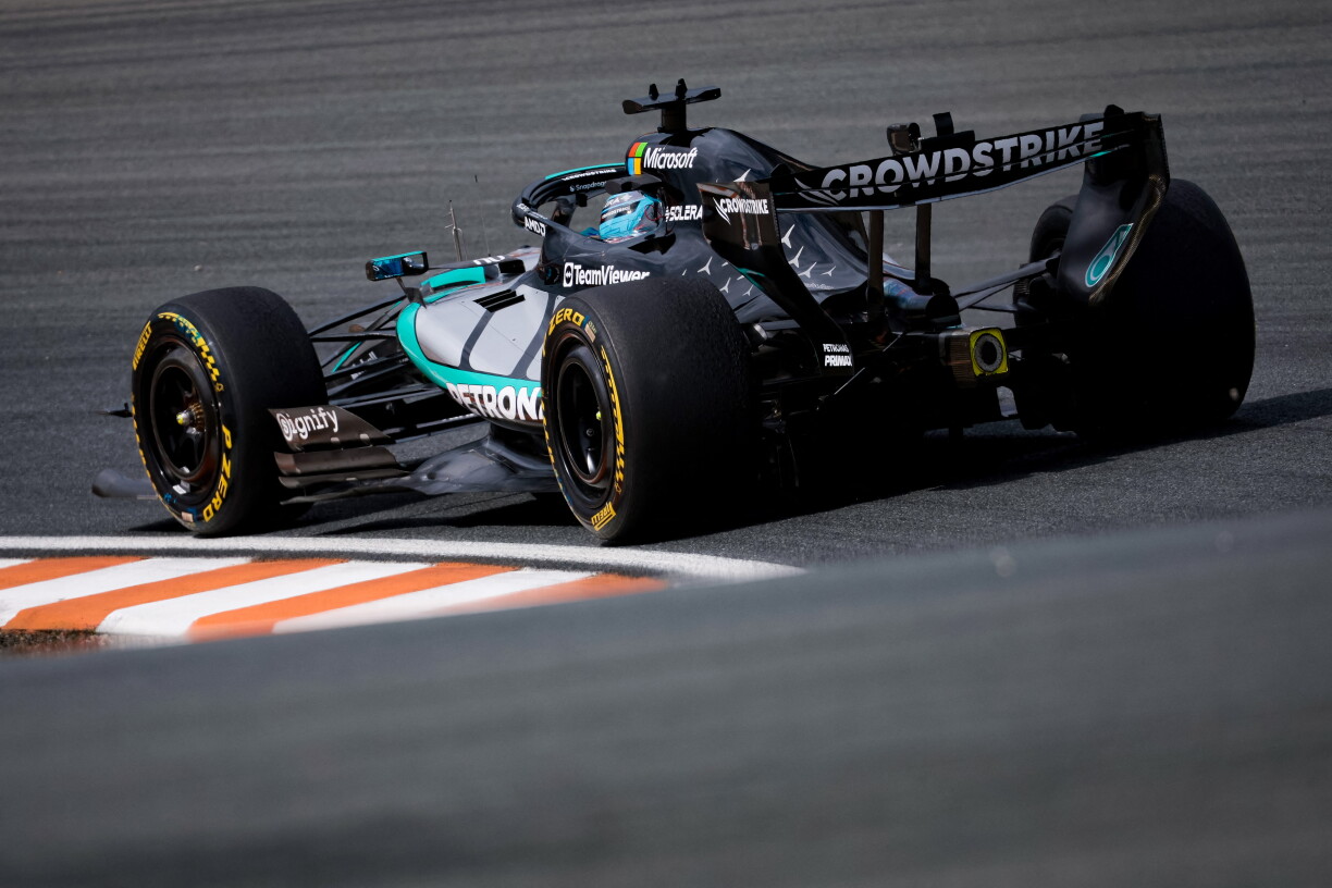Den George Russell fiert am Sprint vun der Pole Position fort