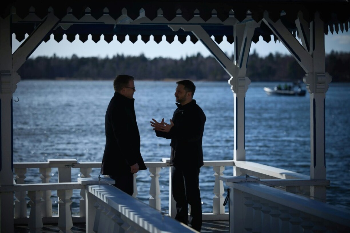 Zelensky said Ukrainian and US officials would meet in Saudi Arabia