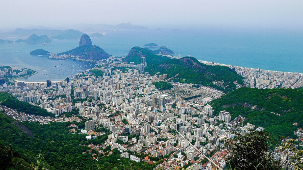 Brazil is among the countries with the biggest community of Luxembourg nationals in the world.