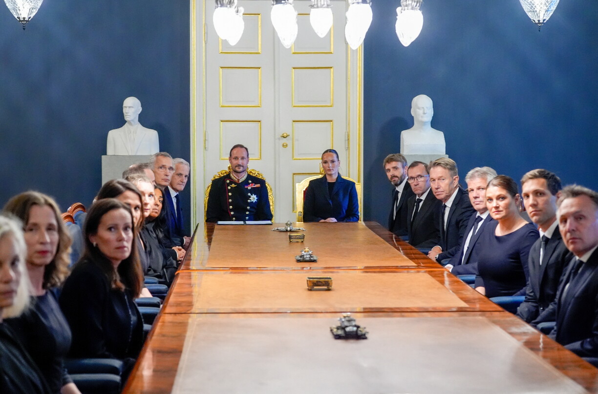 Den neie Kinnek Haakon VIII. huet d'Regierung scho gesinn
