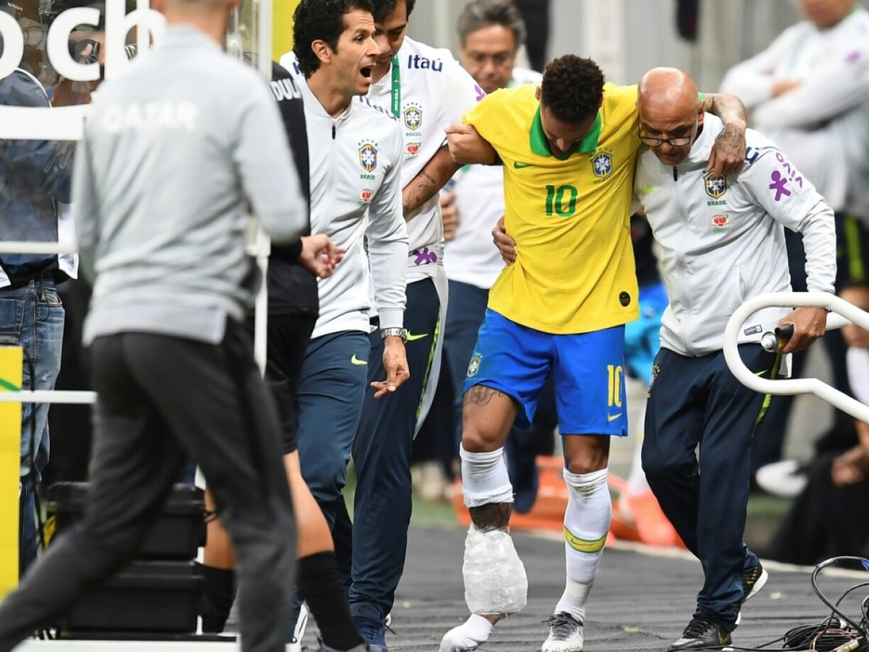 Neymar sort sur blessure le 5 juin 2019.