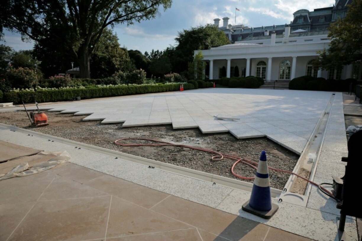 Under Trump's direction, to the White House Rose Garden lawn has been paved over
