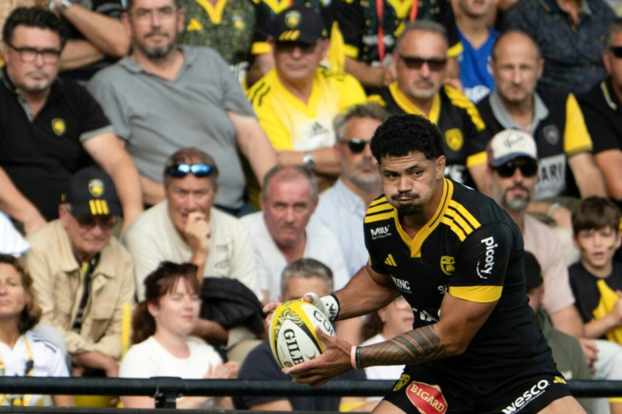 Theo McFarland has scored one try in three La Rochelle appearances this season