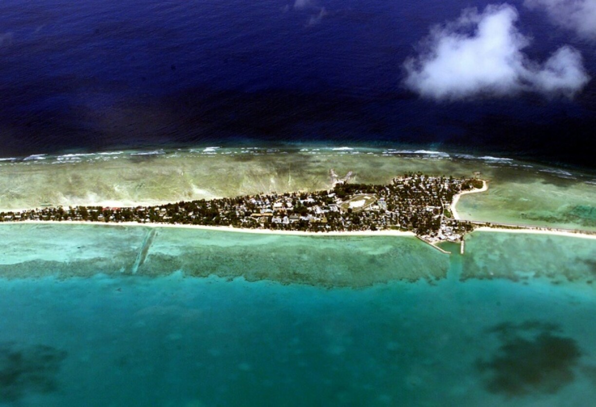 The UN's climate expert panel has warned that rising sea levels and coastal erosion could render some Pacific nations, including Kiribati, uninhabitable by 2060