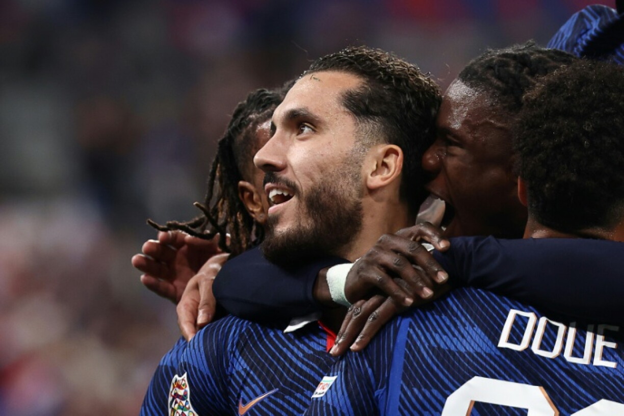 Rayan Cherki célèbre son but lors de la victoire de l'équipe de France contre la Belgique, le 5 octobre 2026 au Stade de France, à Saint-Denis