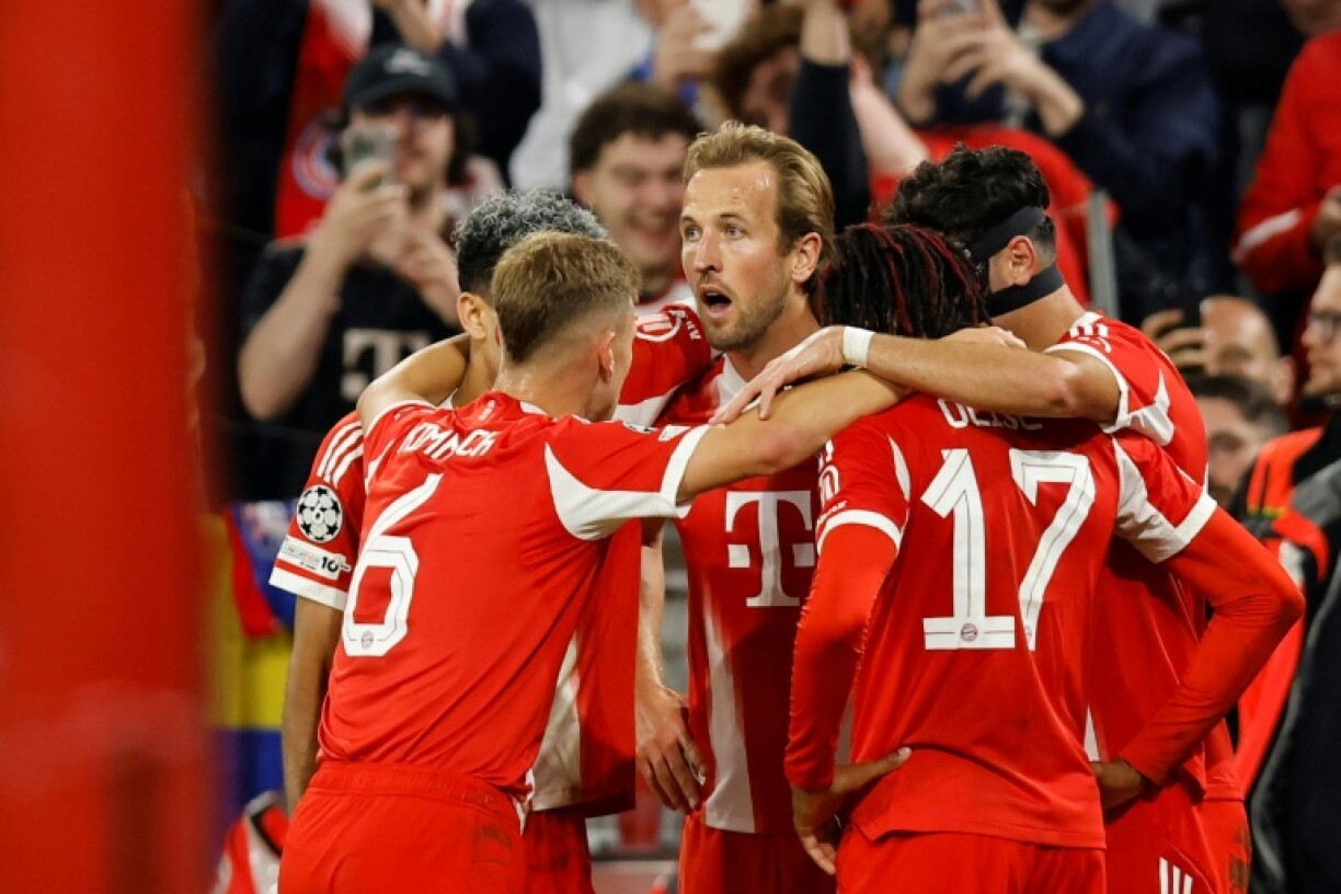 Harry Kane (C) scored twice as Chelsea's Champions League return ended in defeat at Bayern Munich