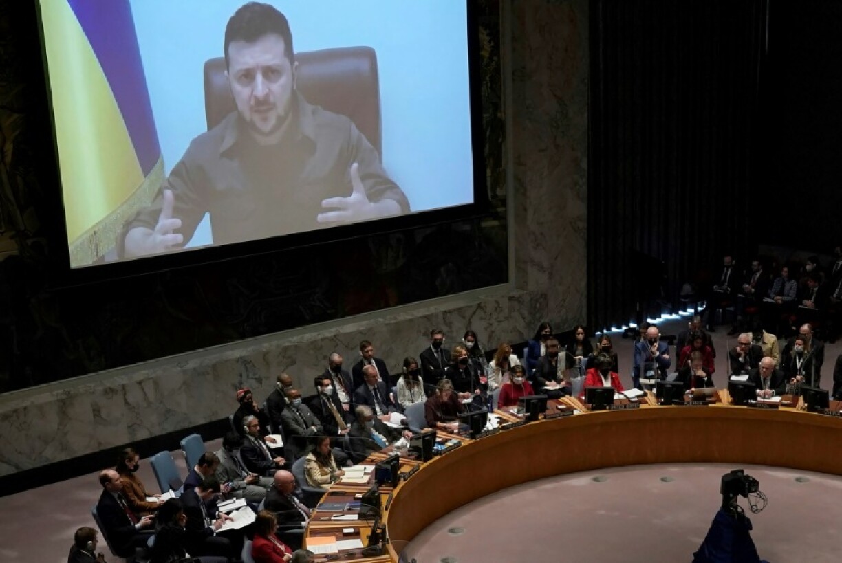 Le président ukrainien Volodymyr Zelensky en visioconférence devant le Conseil de sécurité de l'Onu réuni à New York, le 5 avril 2022