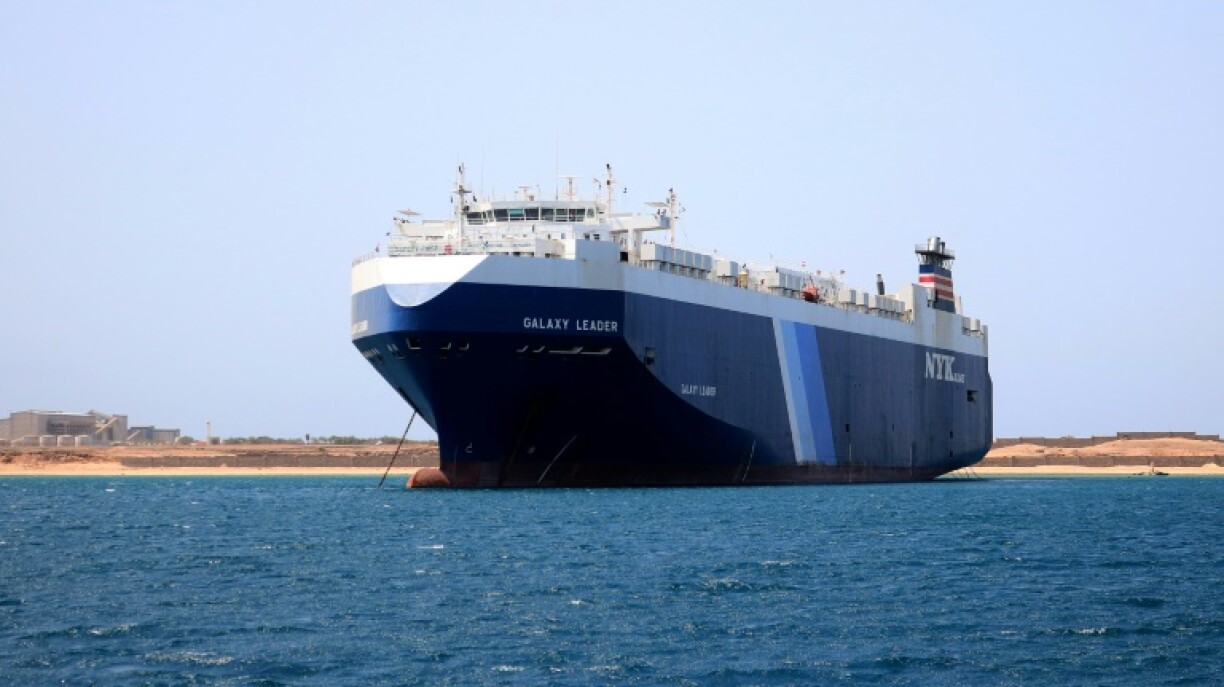 Yemen's Huthi rebels have released the crew of the cargo vessel Galaxy Leader after detaining them for more than year