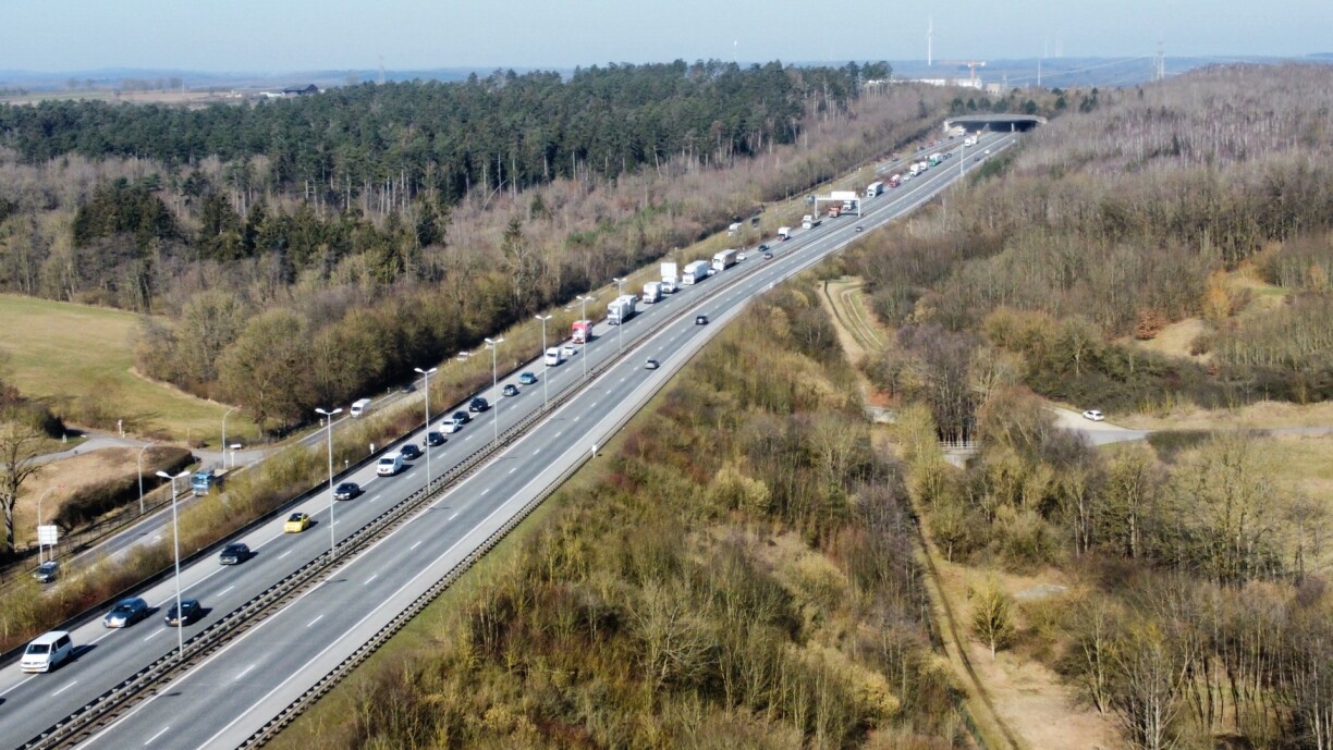 Duerch den Accident war et op der A7 zu engem gréissere Réckstau komm.
