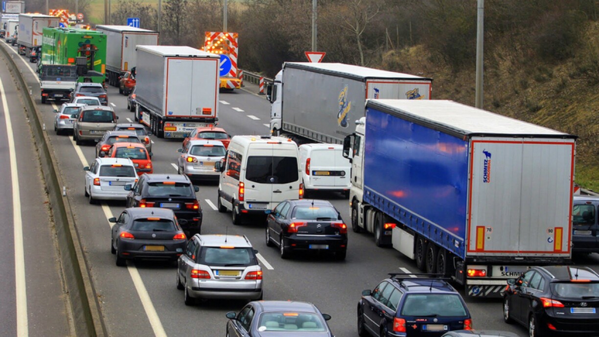 Archiv-Foto vun engem Stau.