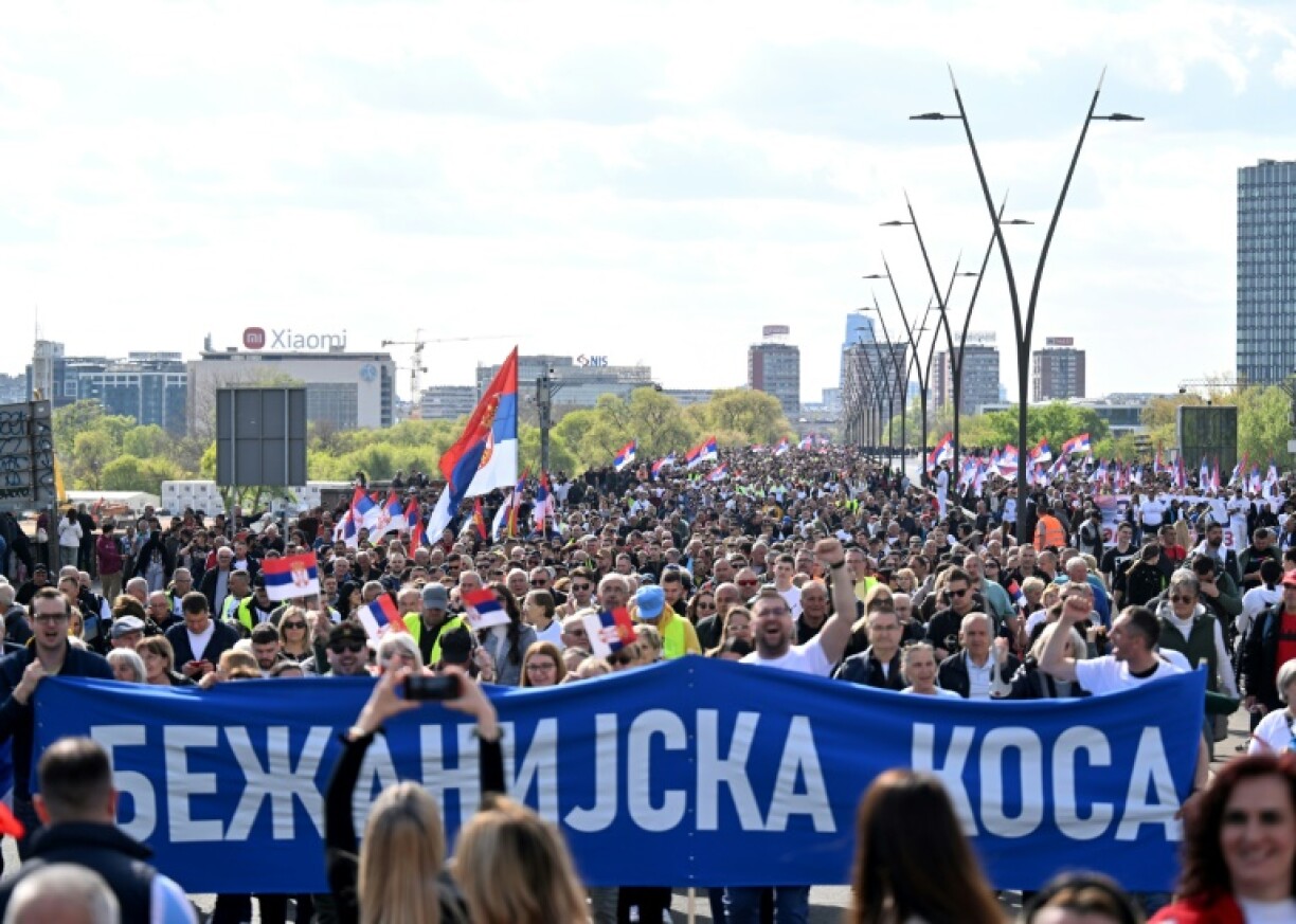 Several municipalities organised transport for the president's supporters