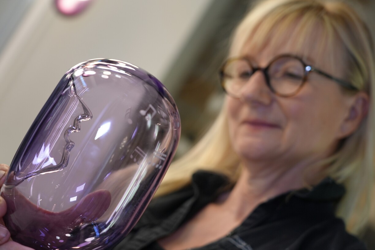 The Oscar-worthy trophy and it's creator Pascale Seil.