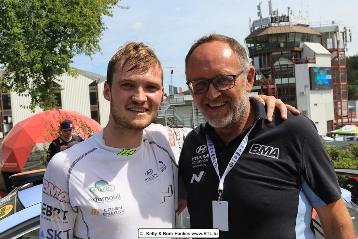 De Grégoire Munster a säi Papp Bernard, deen och grouss Erfolleger als Rallye-Pilot hat.