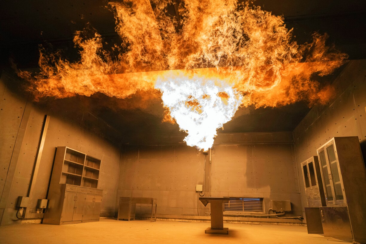 En Experiment 2019 a China, mat deem e sougenannte "Flashover" demonstréiert gouf.