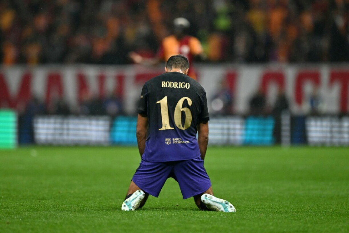 Rodri was rested at kick-off for Barcelona's game against PSG on Tuesday
