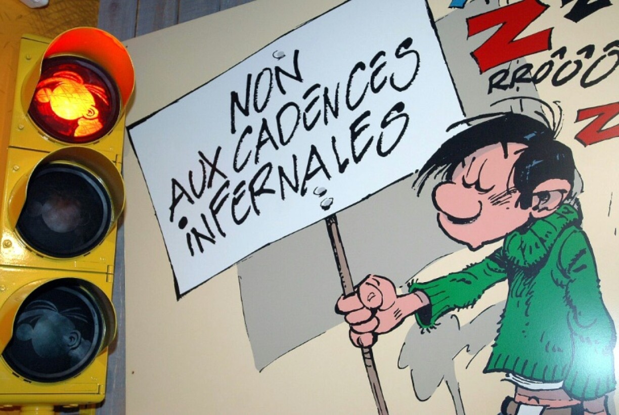 Le personnage de Gaston Lagaffe, créé par le dessinateur belge Franquin, sur une affiche d'exposition marquant le 50e anniversaire de la création de ce personnage et de celui de Spirou, le 28 février 2007 à Bruxelles