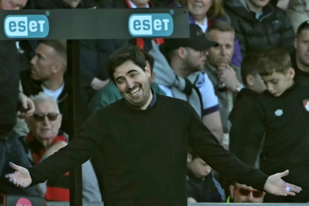 Bournemouth boss Andoni Iraola is attracting interest from Tottenham