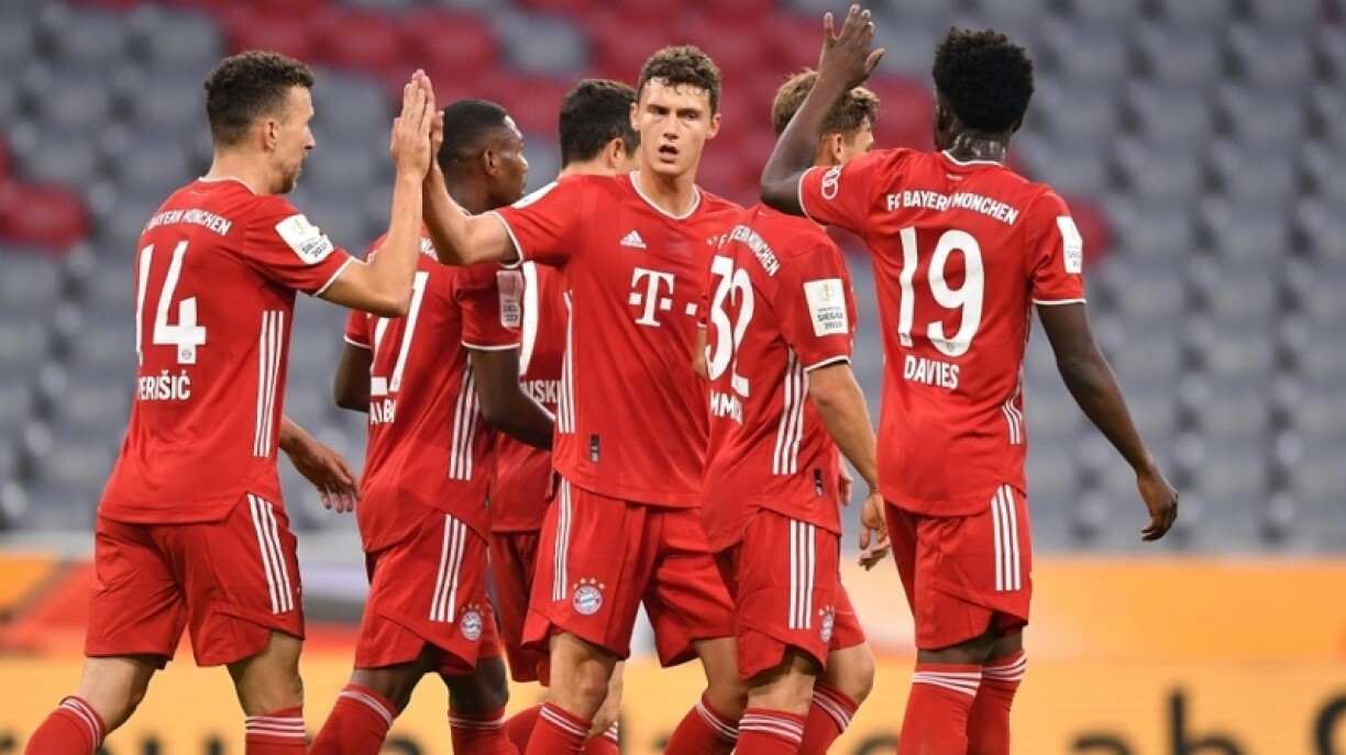 Hat an der 2. Hallschecht nawell Krämpes géint staark Frankfurter: d'Ekipp vu Bayern München.