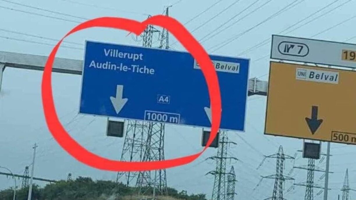 Op der A4/B40 goufen op engem Schëld en