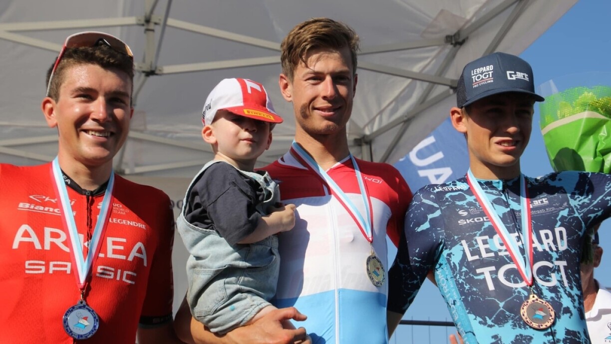 Le podium chez les hommes.