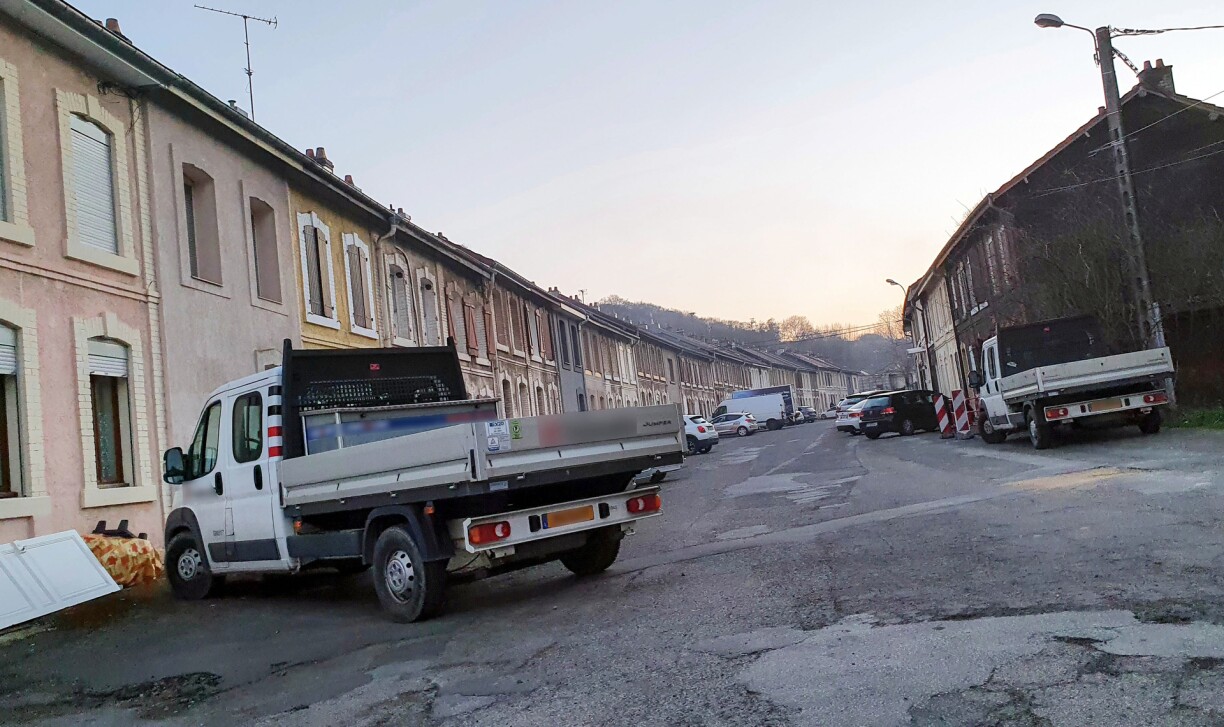 In Villerupt, it is difficult to find a street without vans or other commercial vehicles registered in Luxembourg.