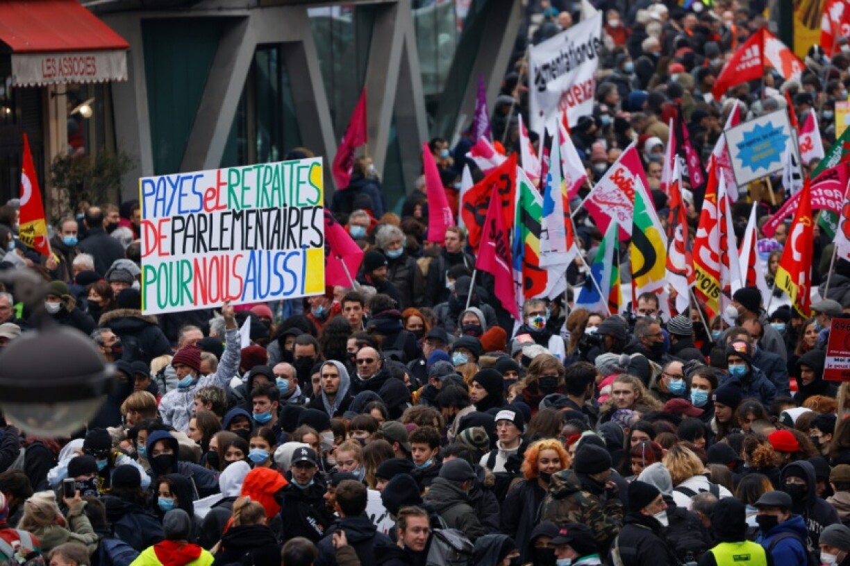 Mobilisation interprofessionnelle pour les salaires et l'emploi, à Paris le 27 janvier 2022