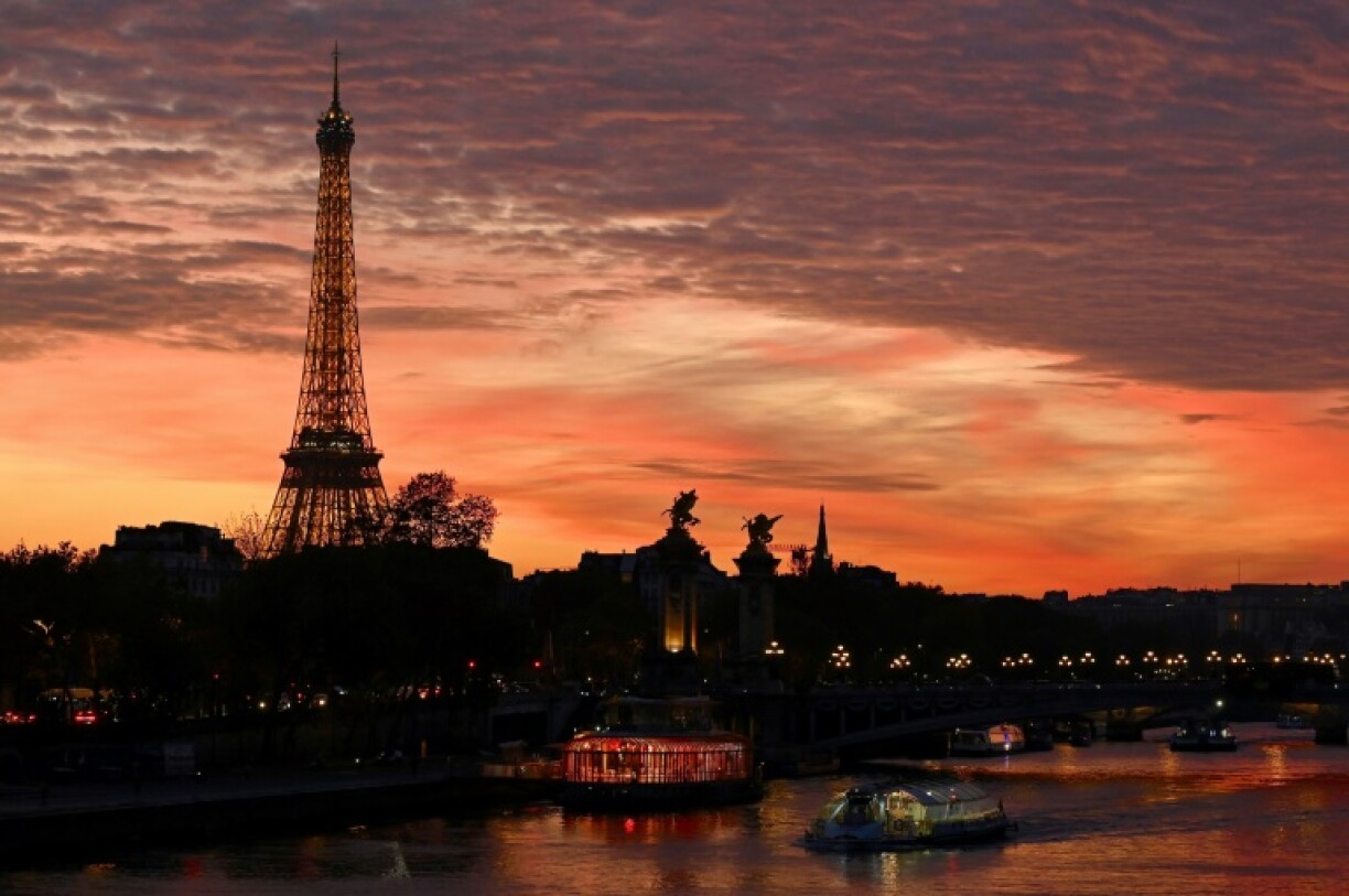 Top-of-the-range hotels are doing particularly well, an industry group says