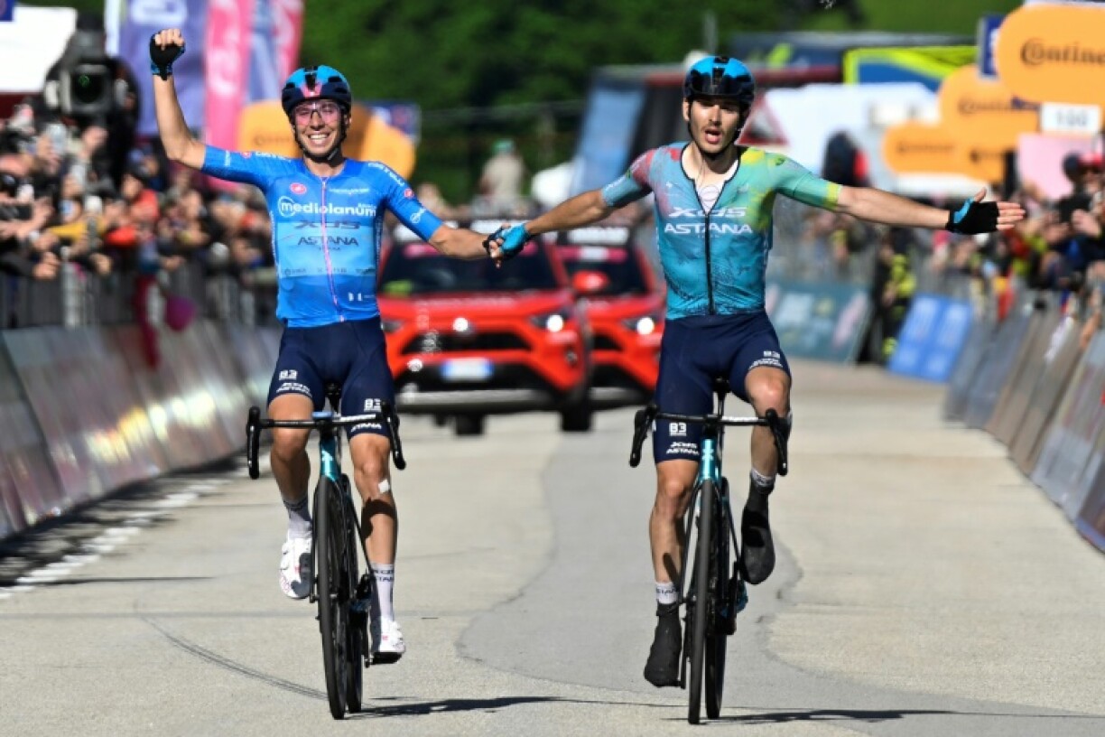 Christian Scaroni (R) crossed the finish line with Astana teammate Lorenzo Fortunato but claimed victory in stage 16 of the Giro d'Italia