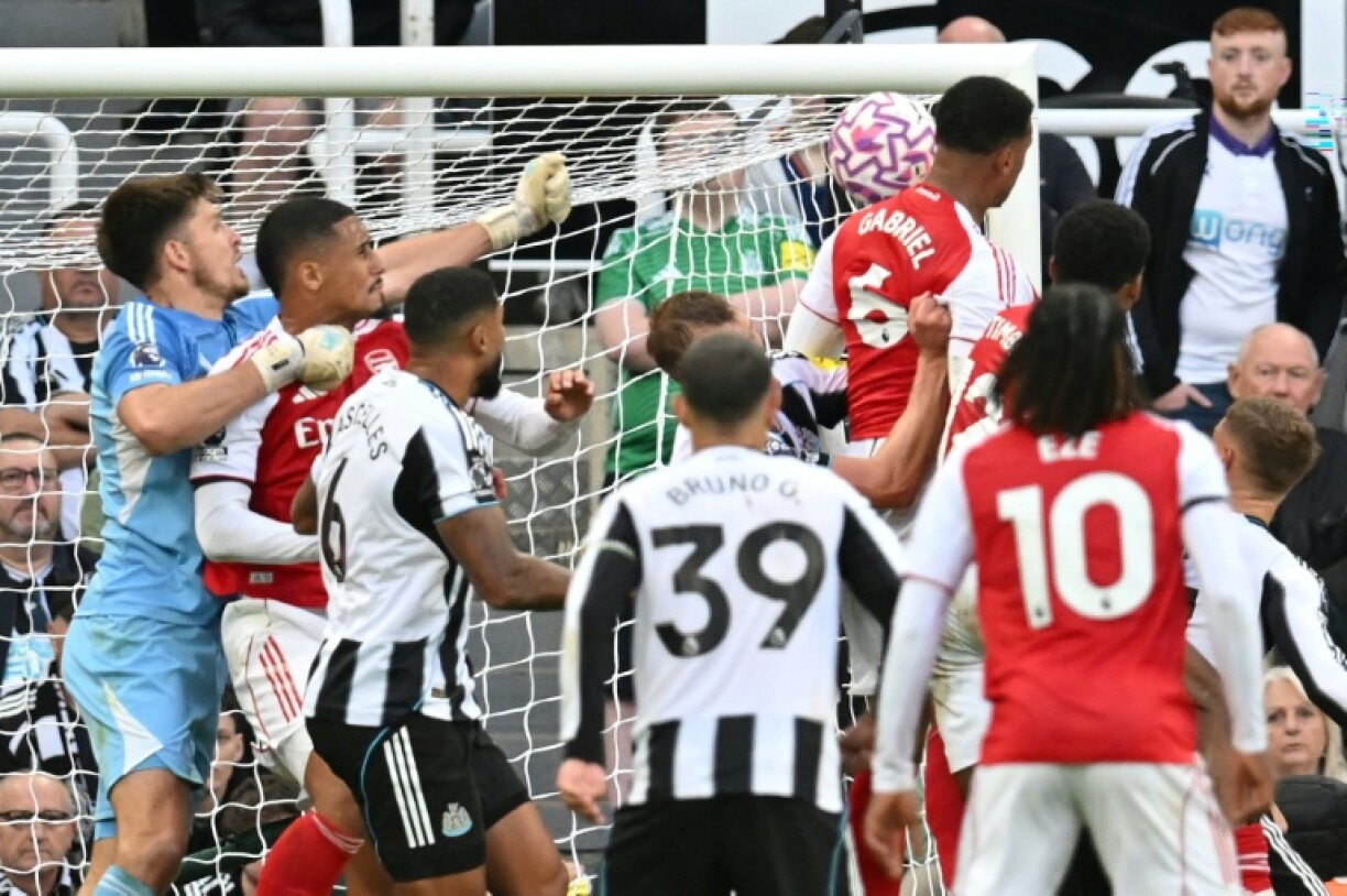 Gabriel Magalhaes scored a dramatic injury-time winner for Arsenal at Newcastle