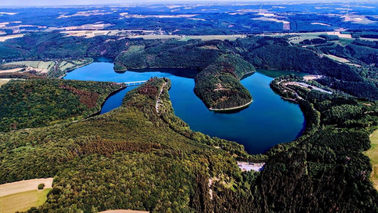 Le lac d'Esch-sur-Sûre photographié par un drone