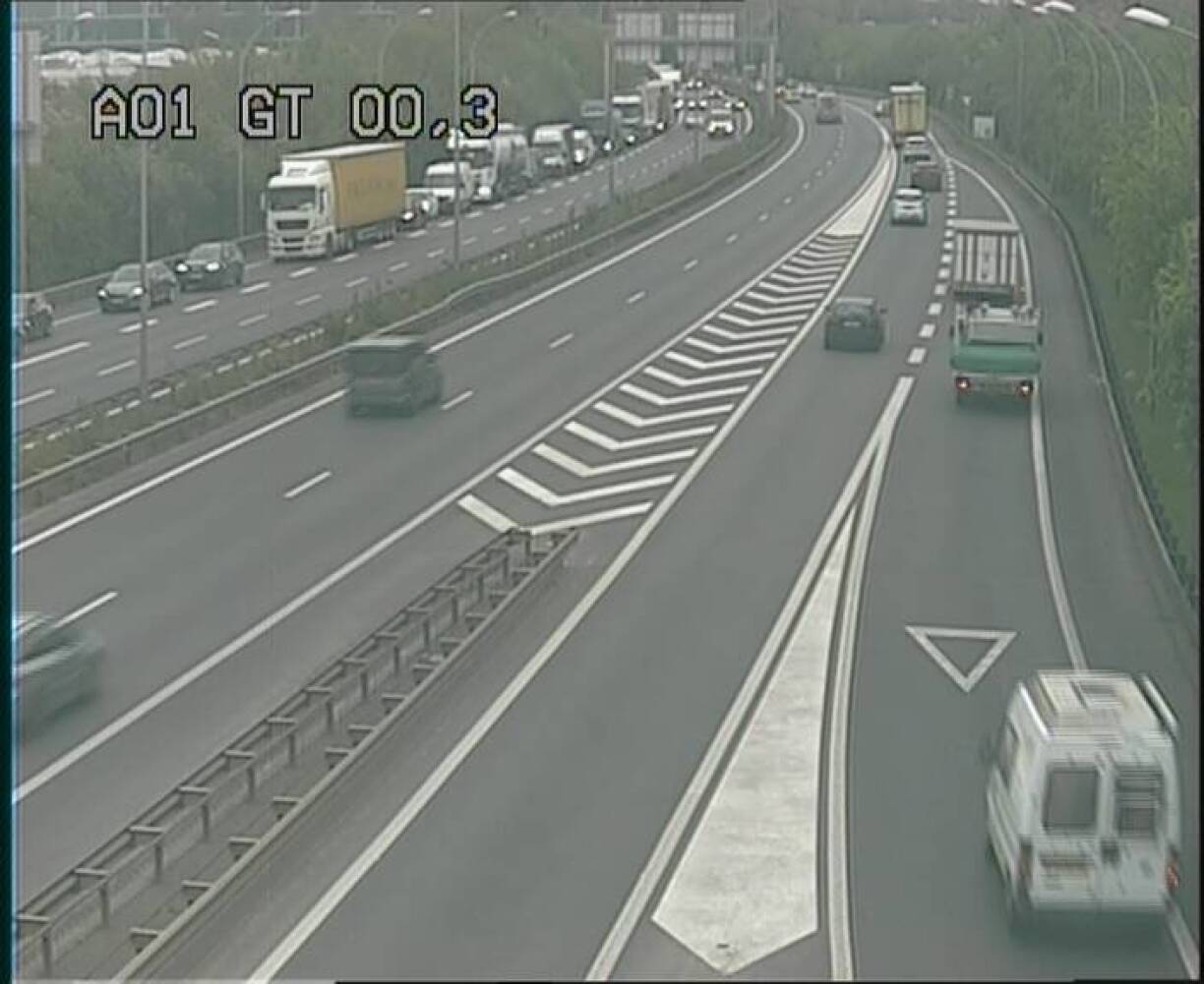 La bretelle d'accès à l'A3 depuis l'A1 est saturée à 16h10.