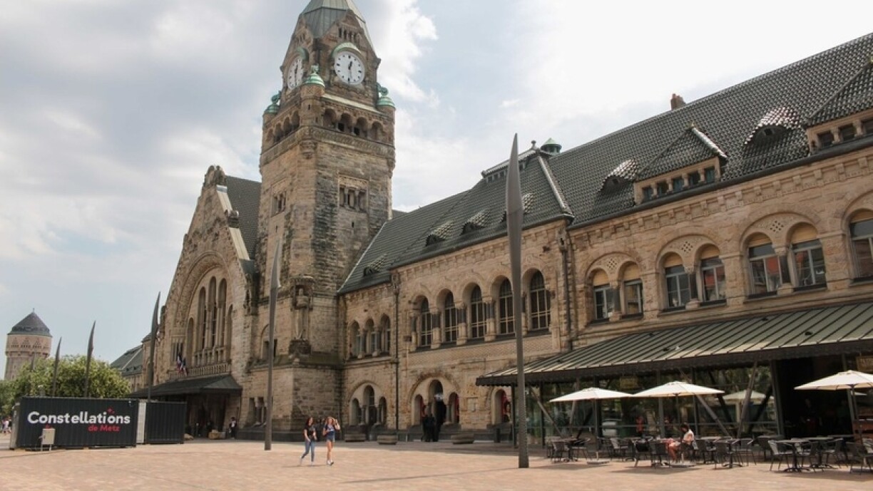 À la gare, l'accès aux trains était soumis au contrôle des passagers pendant le G7.