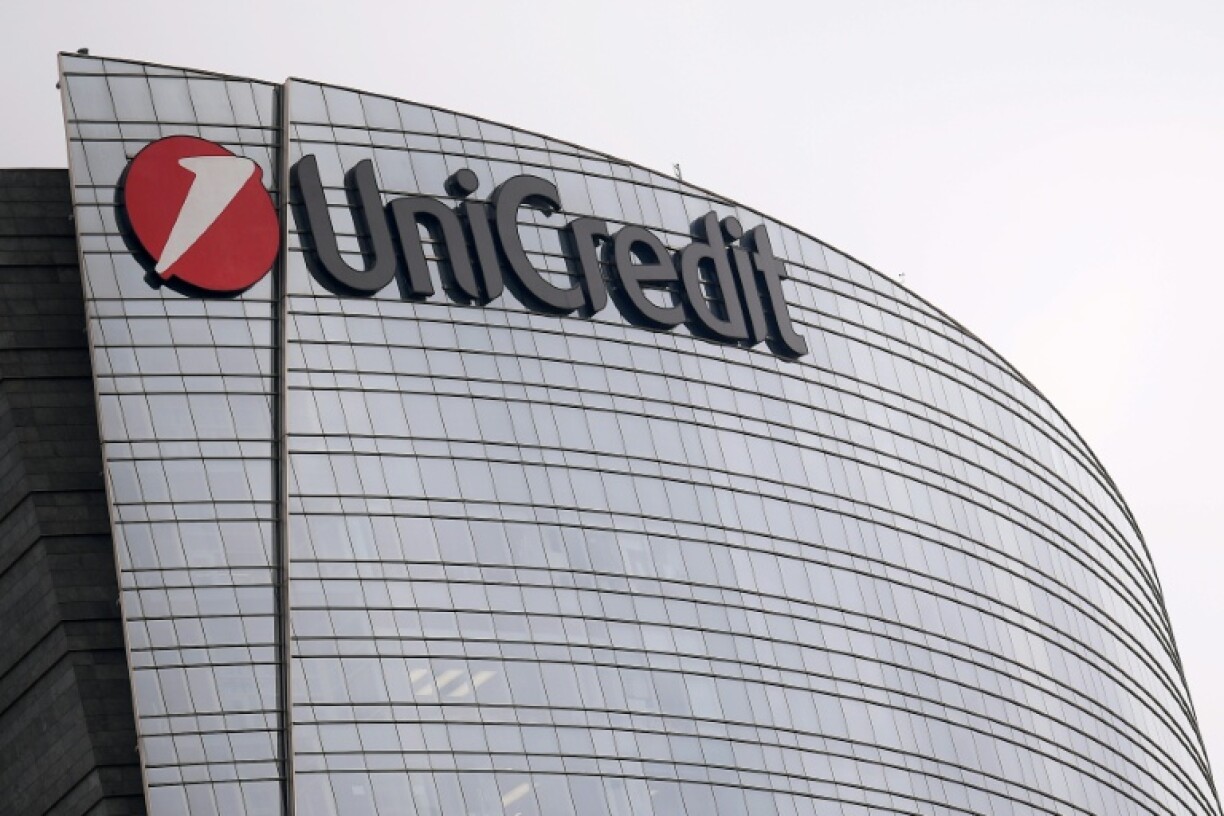 UniCredit confirmed its target of a net profit of 10.5 billion euros this year