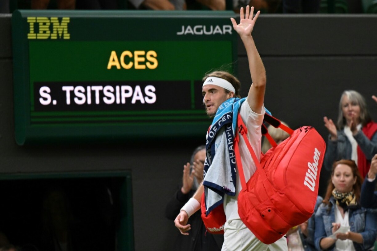 Stefanos Tsitsipas après sa défaite contre Nick Kyrgios à Wimbledon, le 2 juillet 2022