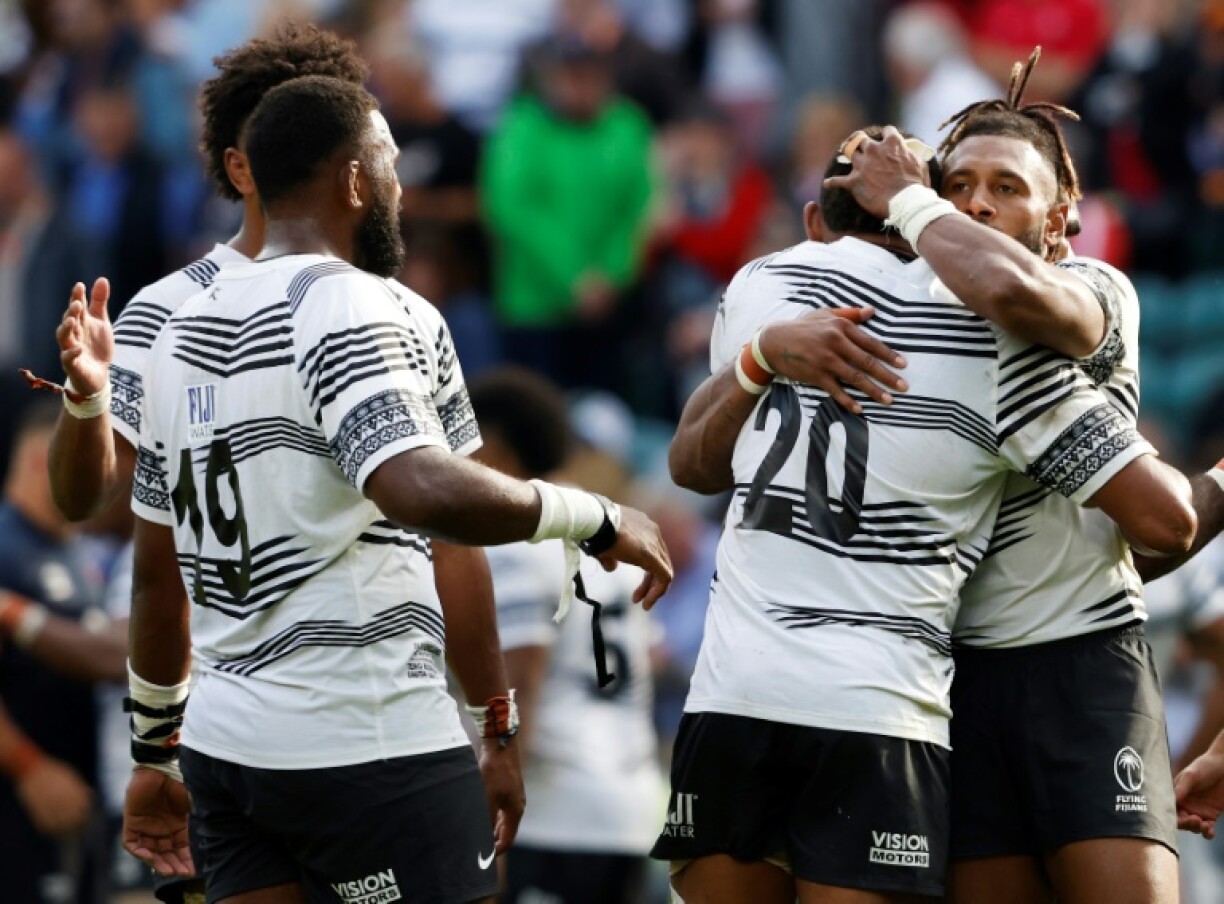 La joie des Fidjiens auteurs d'une victoire historique en Angleterre, le 26 août 2023 à Twickenham