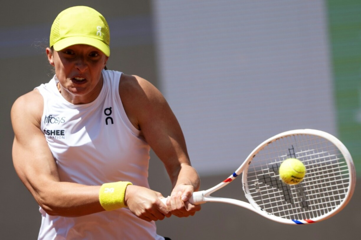 Iga Swiatek made short work of her Italian opponent