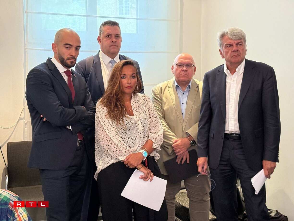 Les leaders des syndicats n'ont pas caché leur déception après les longues et difficiles négociations menées avec le gouvernement et les patrons.