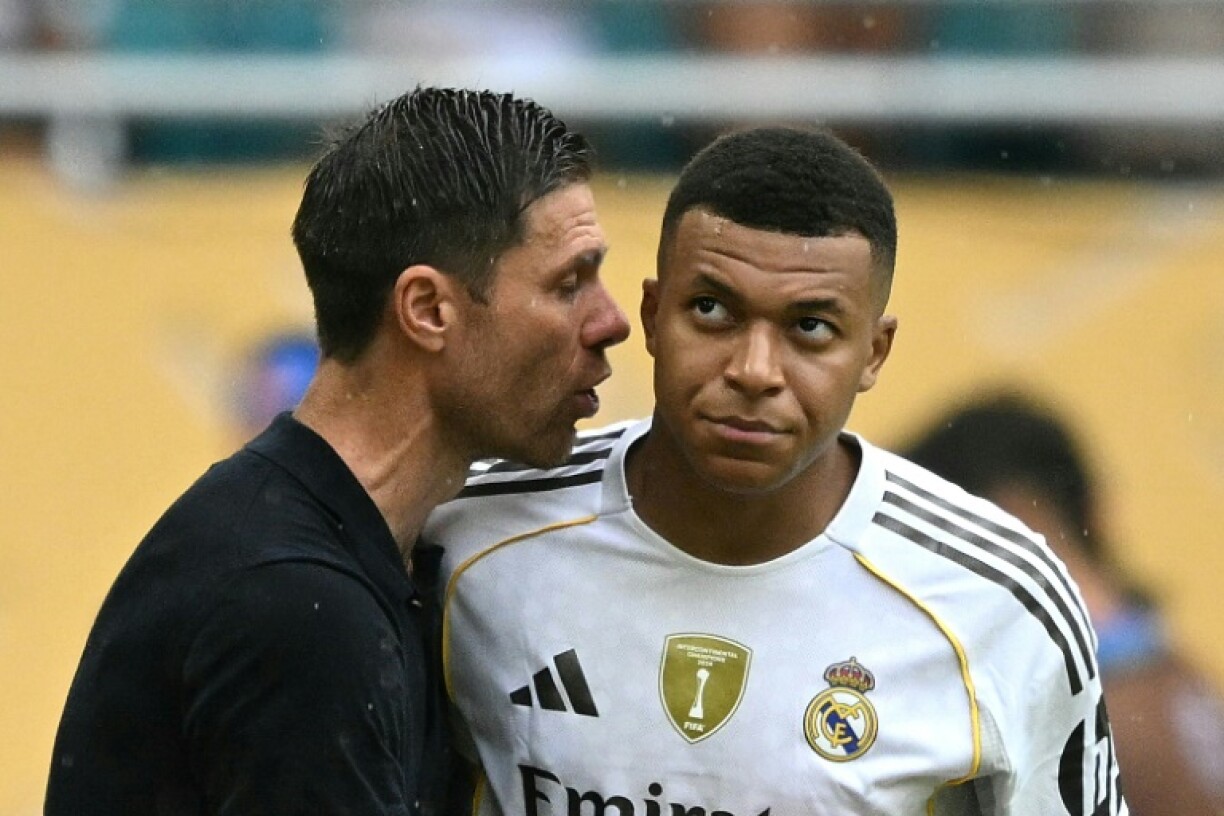 Real Madrid coach Xabi Alonso gives instructions to Kylian Mbappe during the Spanish side's win over Juventus in the last 16 of the Club World Cup