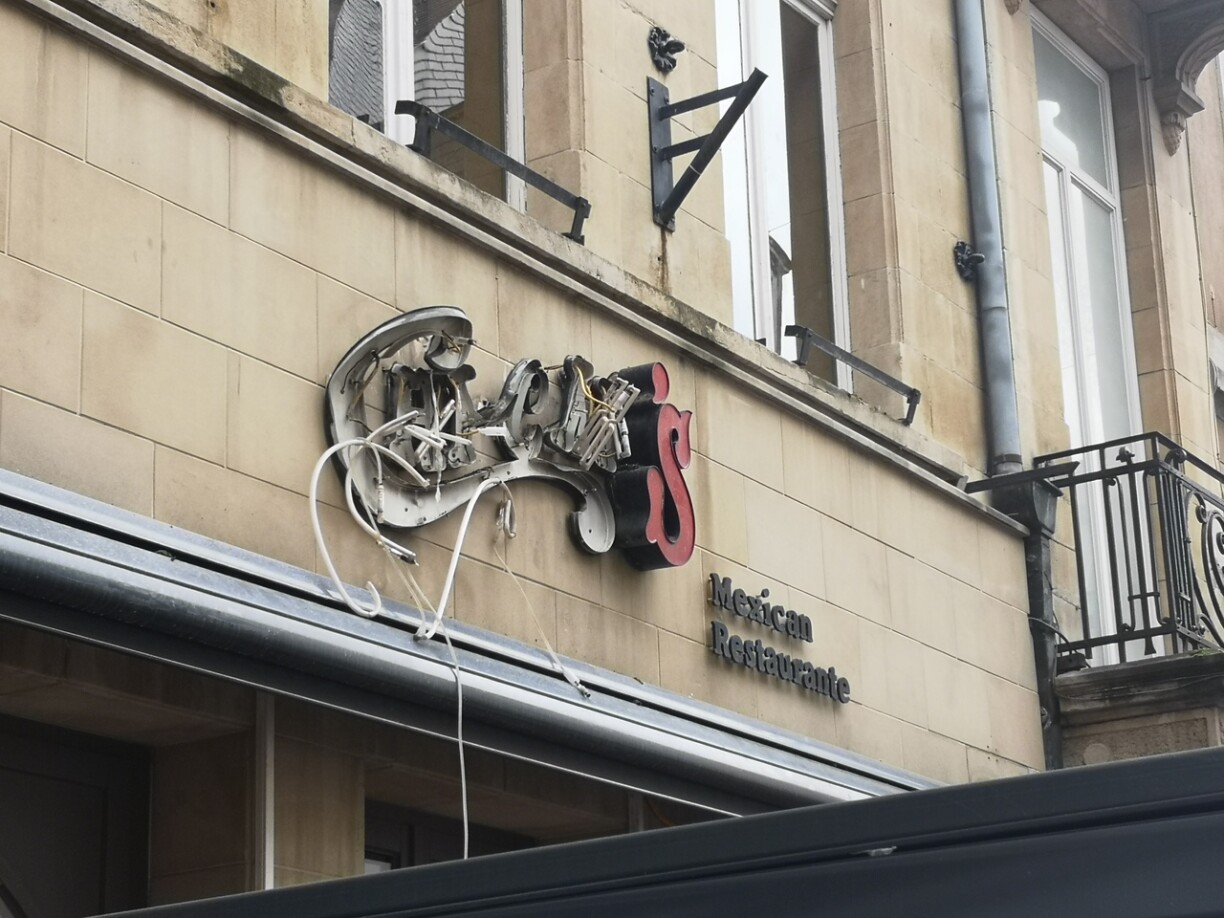 Fermé depuis la fin septembre pour travaux, le Chi-chi's de la Place d'Armes deviendra le QoSQo dès les fêtes de fin d'année.