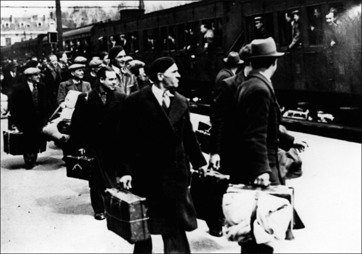 A group of Jews interned at Pithiviers station in May 1941